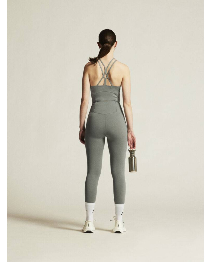 Collective Cropped Singlet W NEW WAVE